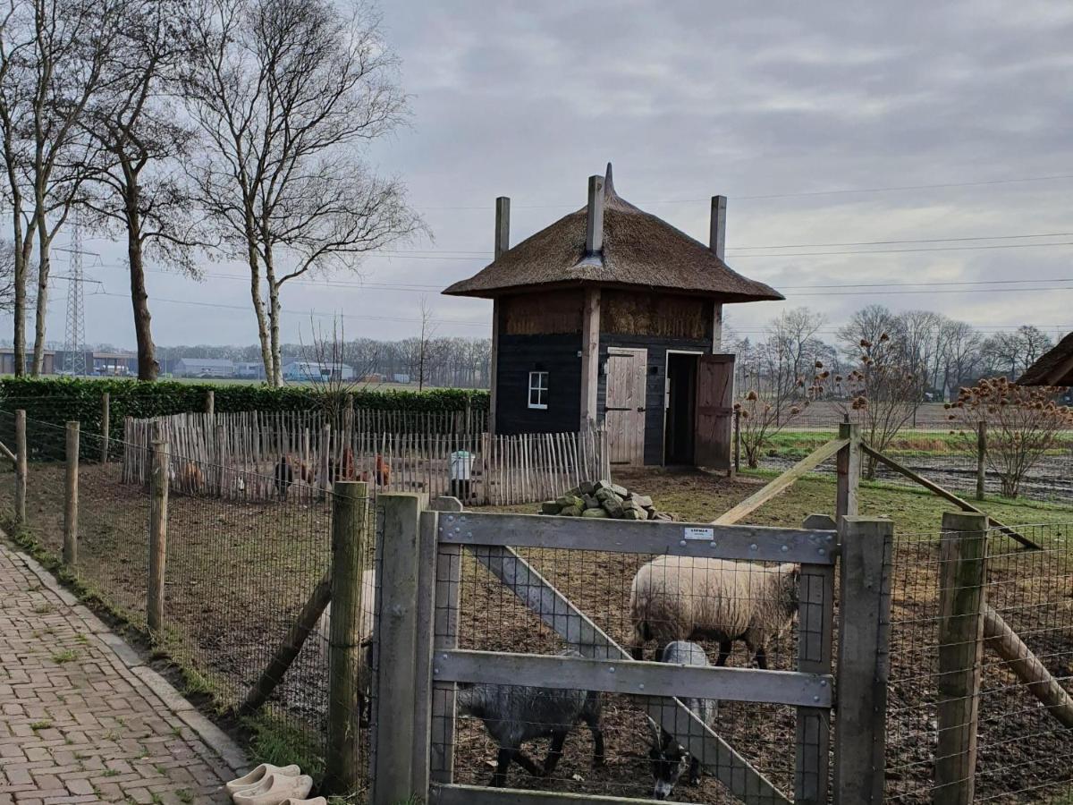Holiday Home Heeresteeg In Nieuwleusen With Garden De Meele Exterior photo